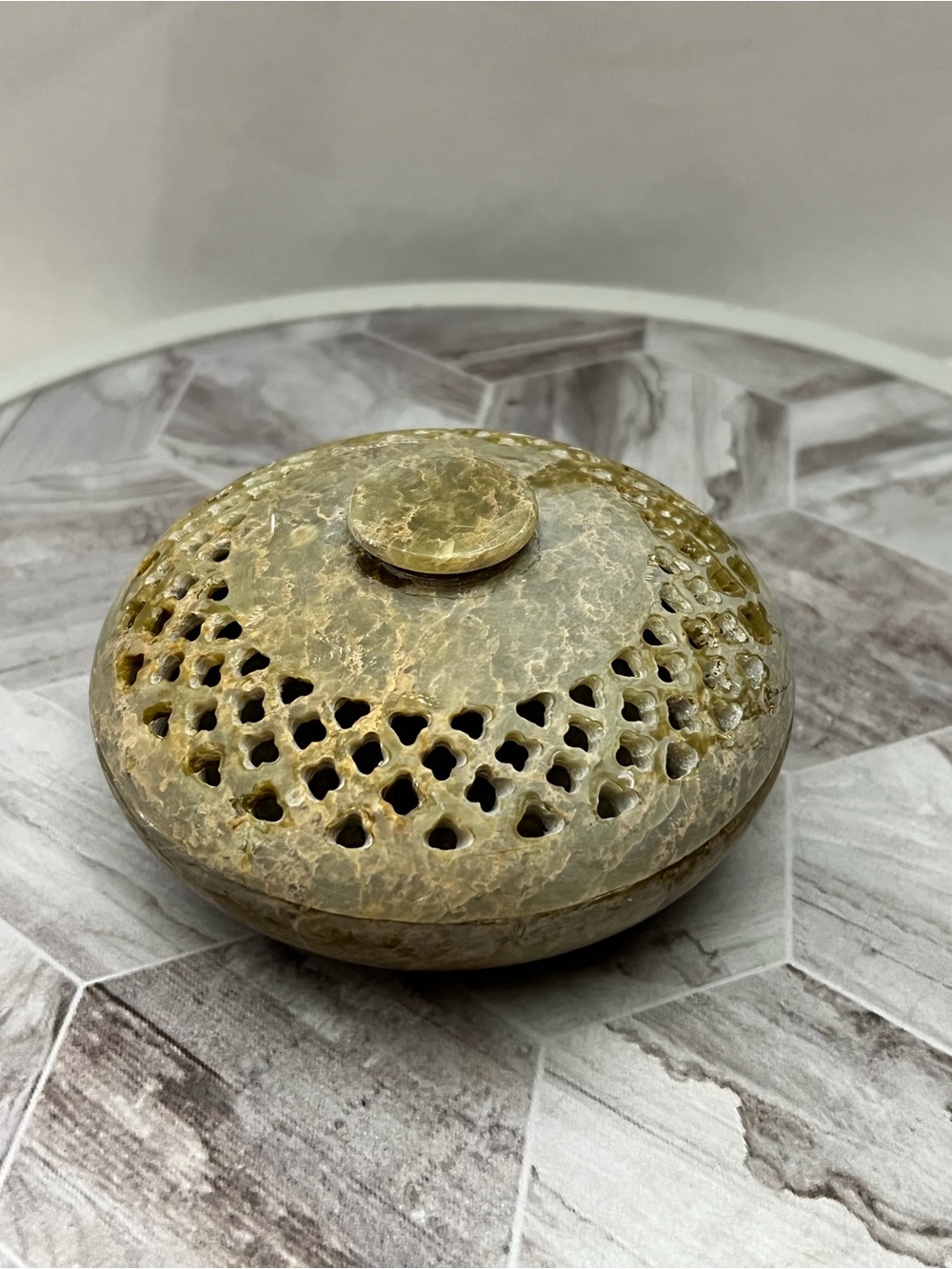 Vintage Hand Carved Soapstone Trinket Box Pierced Lid Green Stone Jewelry Box
